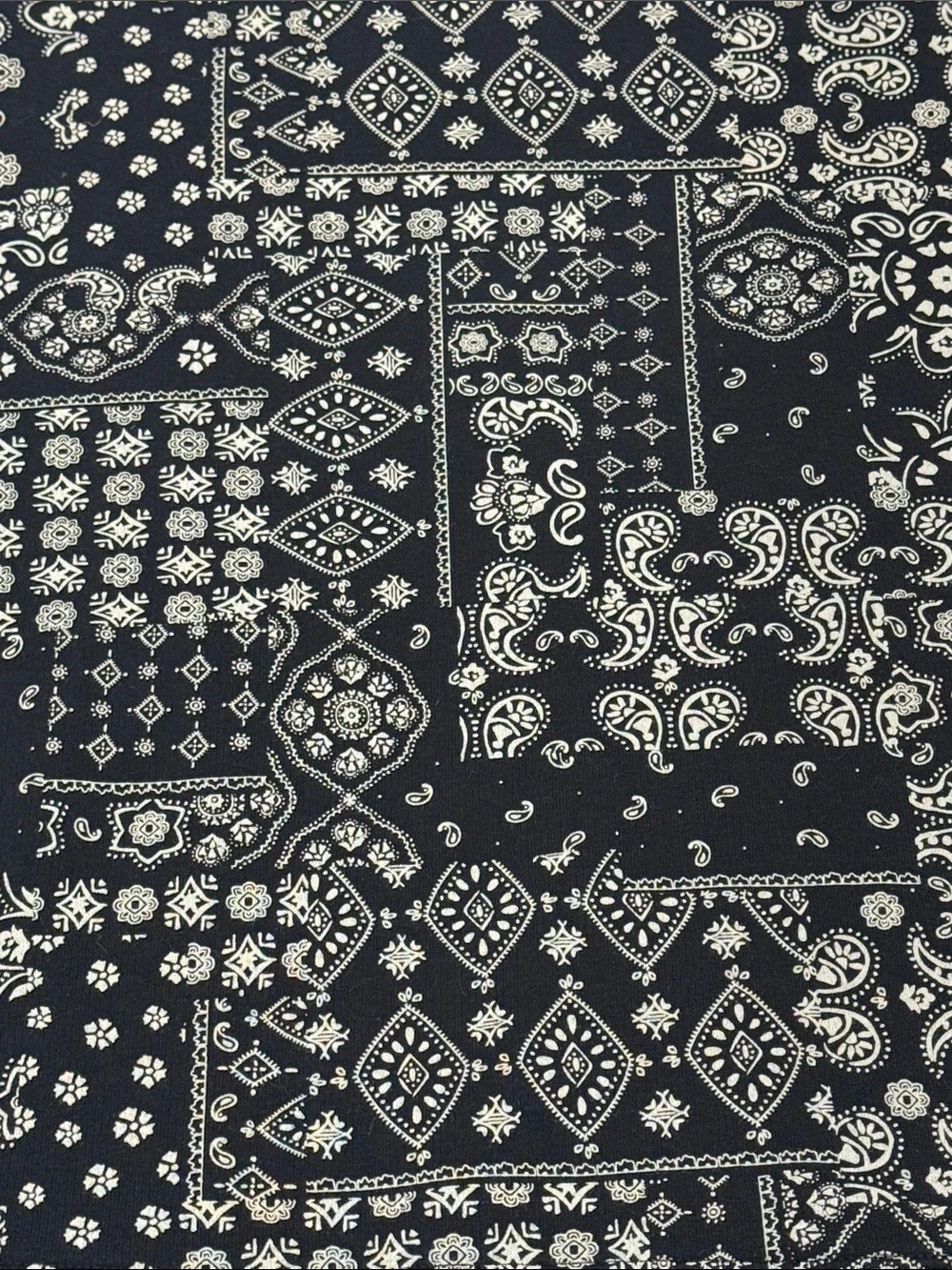 Large wm’s Paisley Print Pullover in dark navy blue & White - Picture 7 of 16